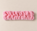 DIADEMA DE PELO SINTÉTICO RIZADO · ROSA